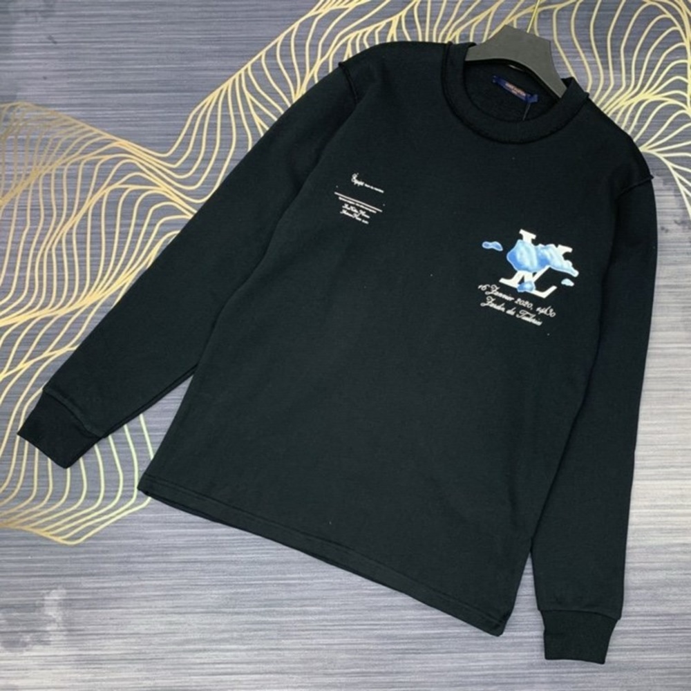 EUC Men’s Size Medium Louis Vuitton FW20 Cloud Logo Print Sweatshirt 100% Cotton